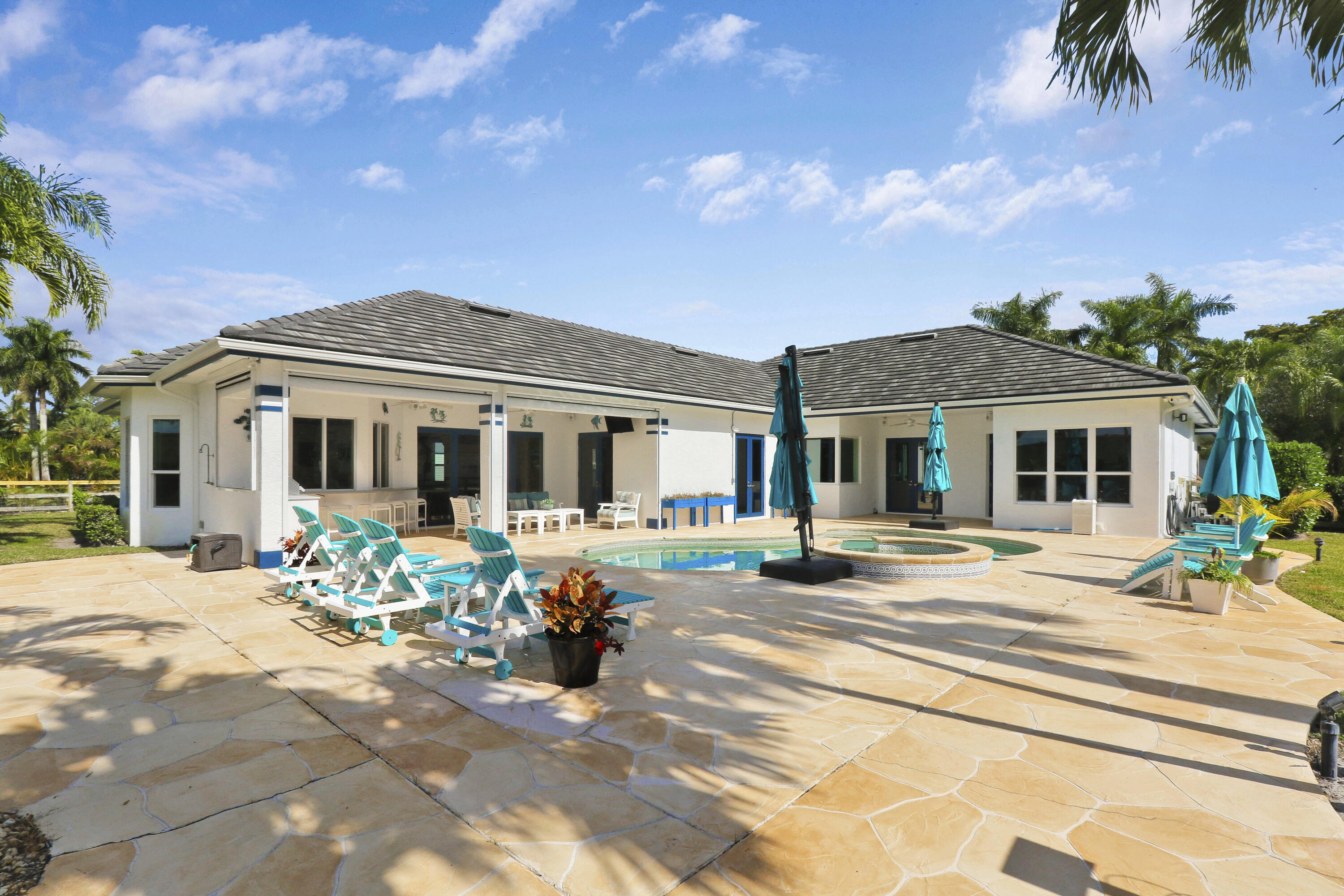 8369 Man O War Road