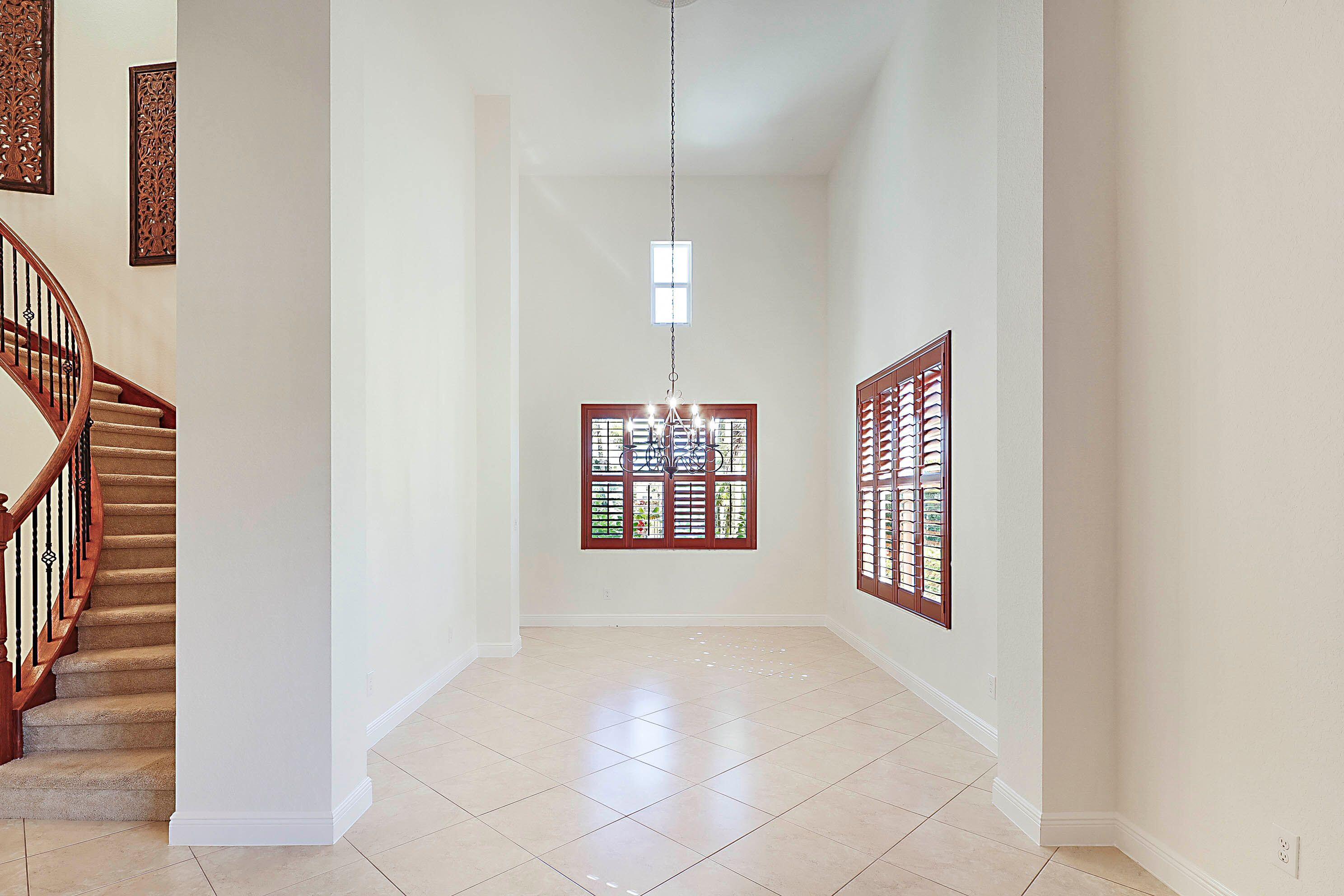 152 Umbrella Place