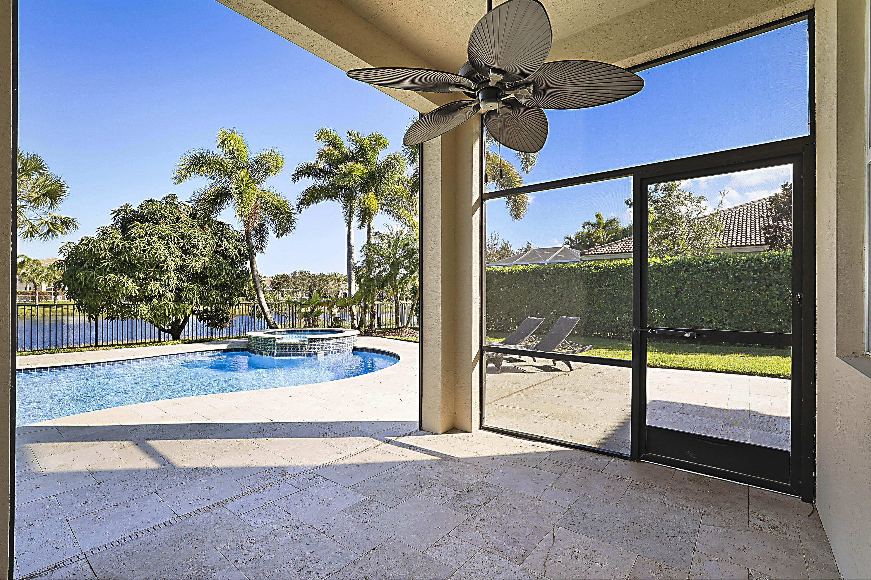 152 Umbrella Place