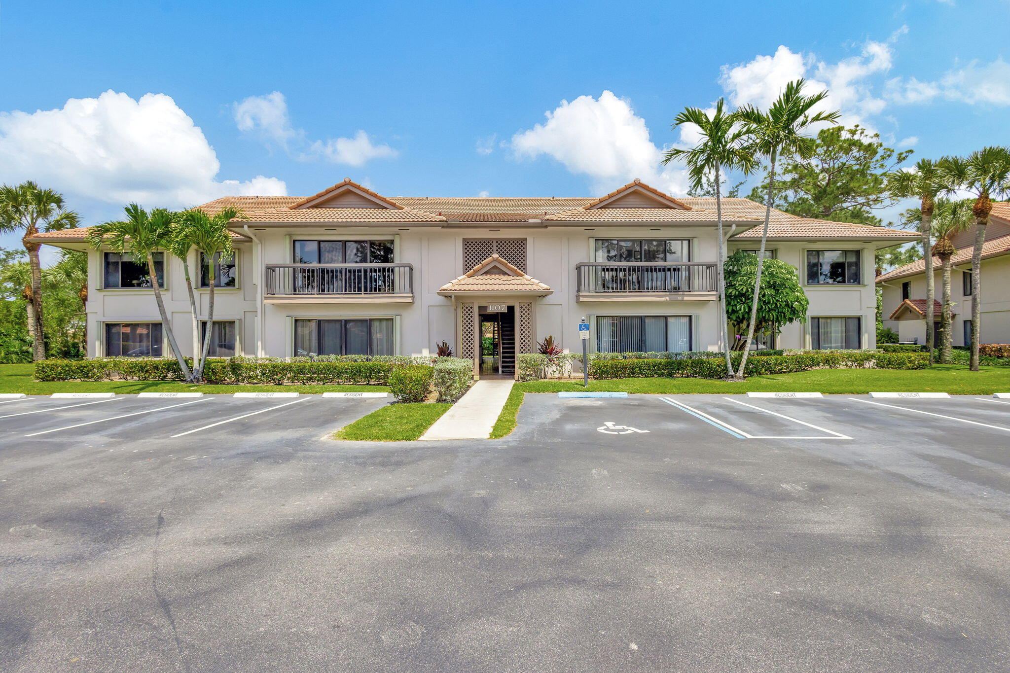 1107 Duncan Circle 102
