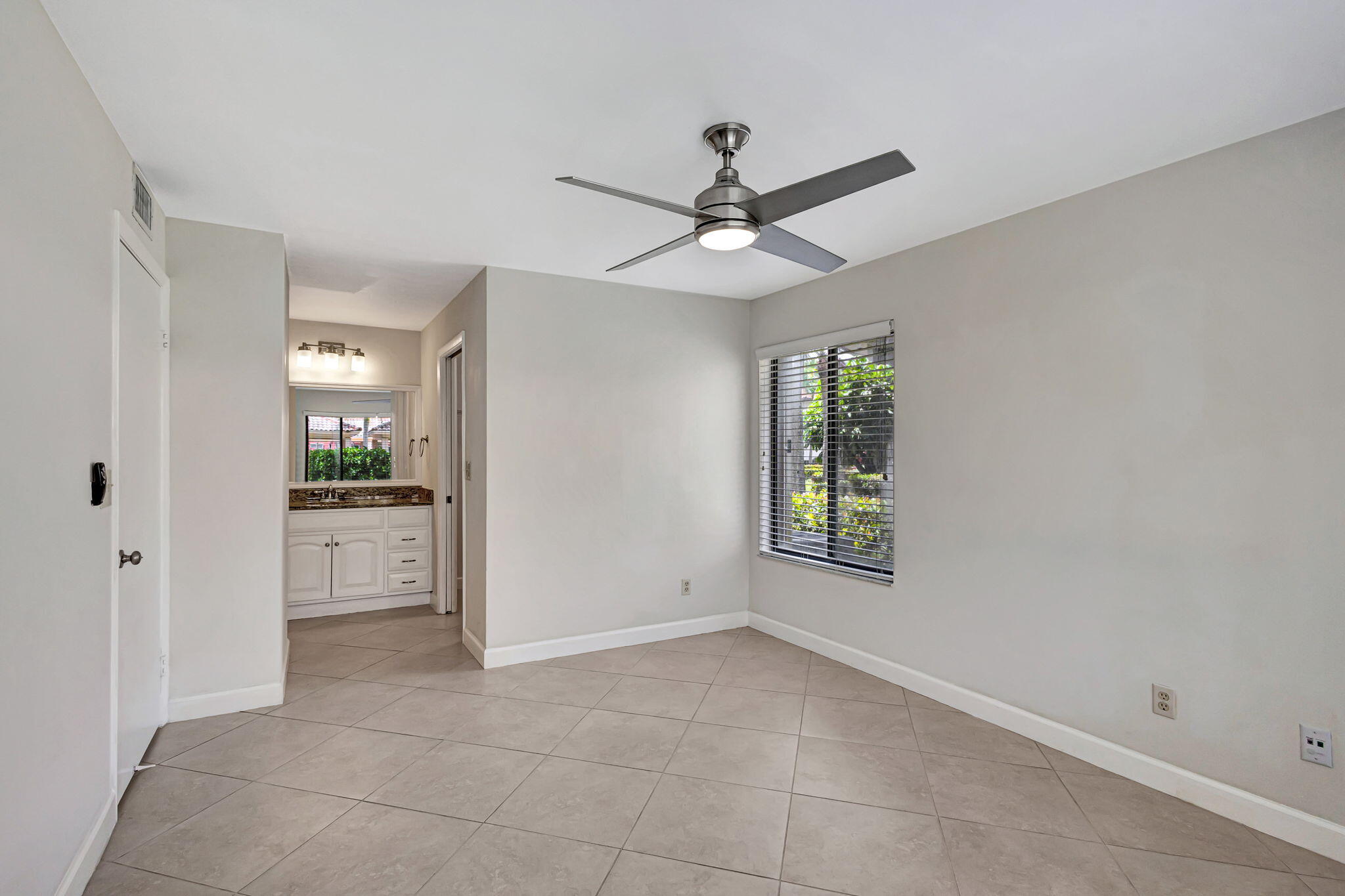 1107 Duncan Circle 102