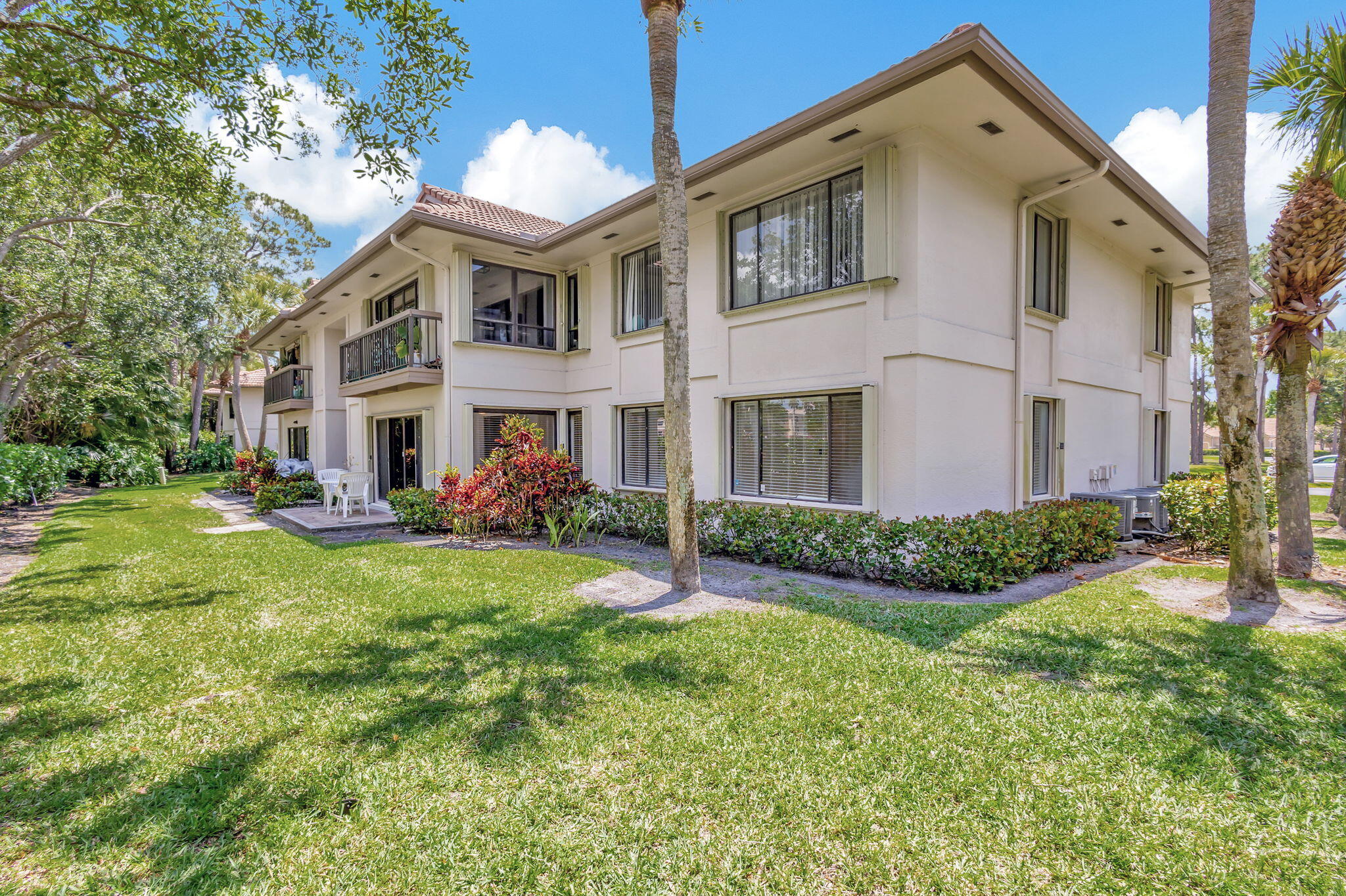 1107 Duncan Circle 102