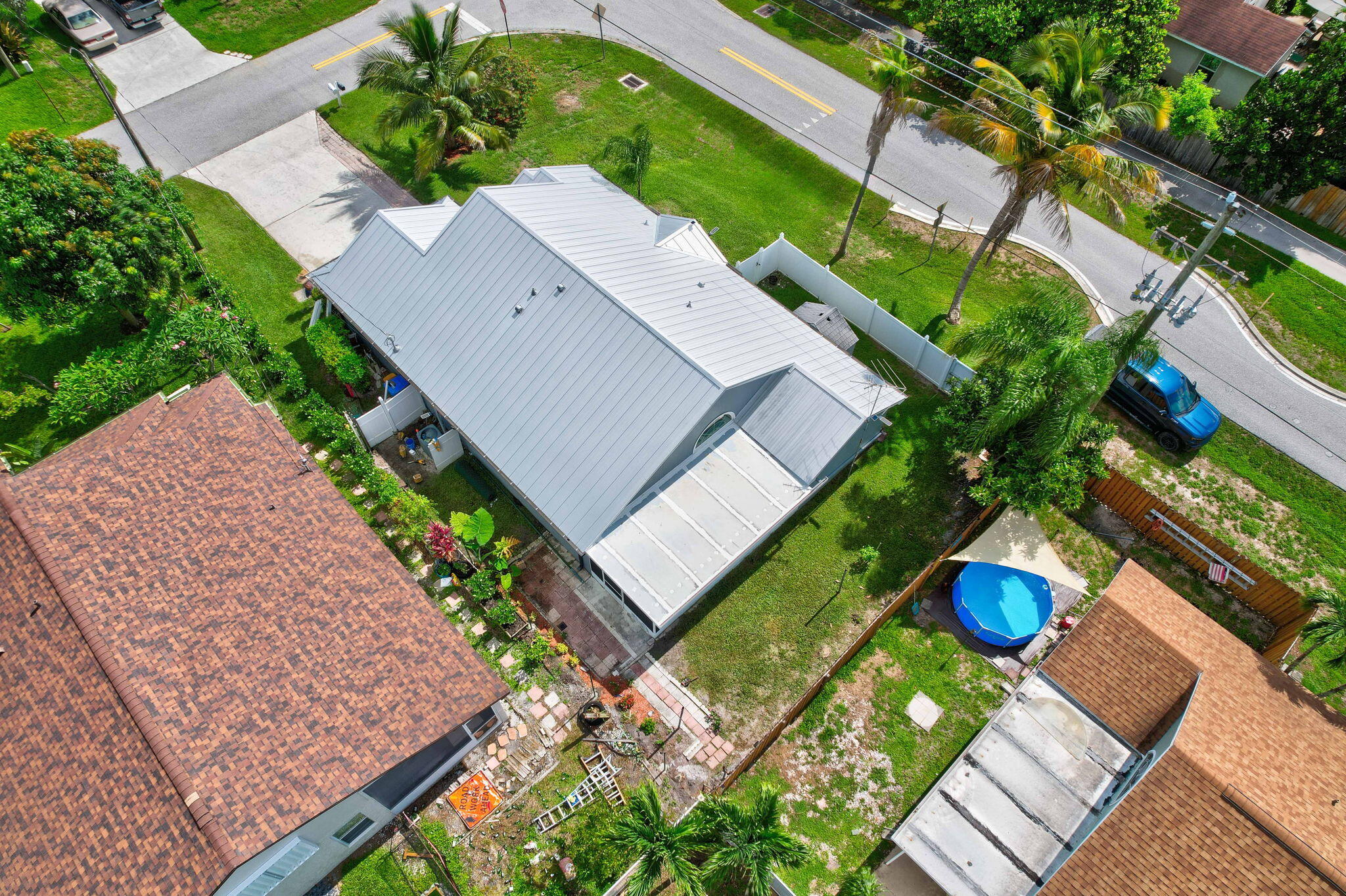 6190 Lauderdale Street