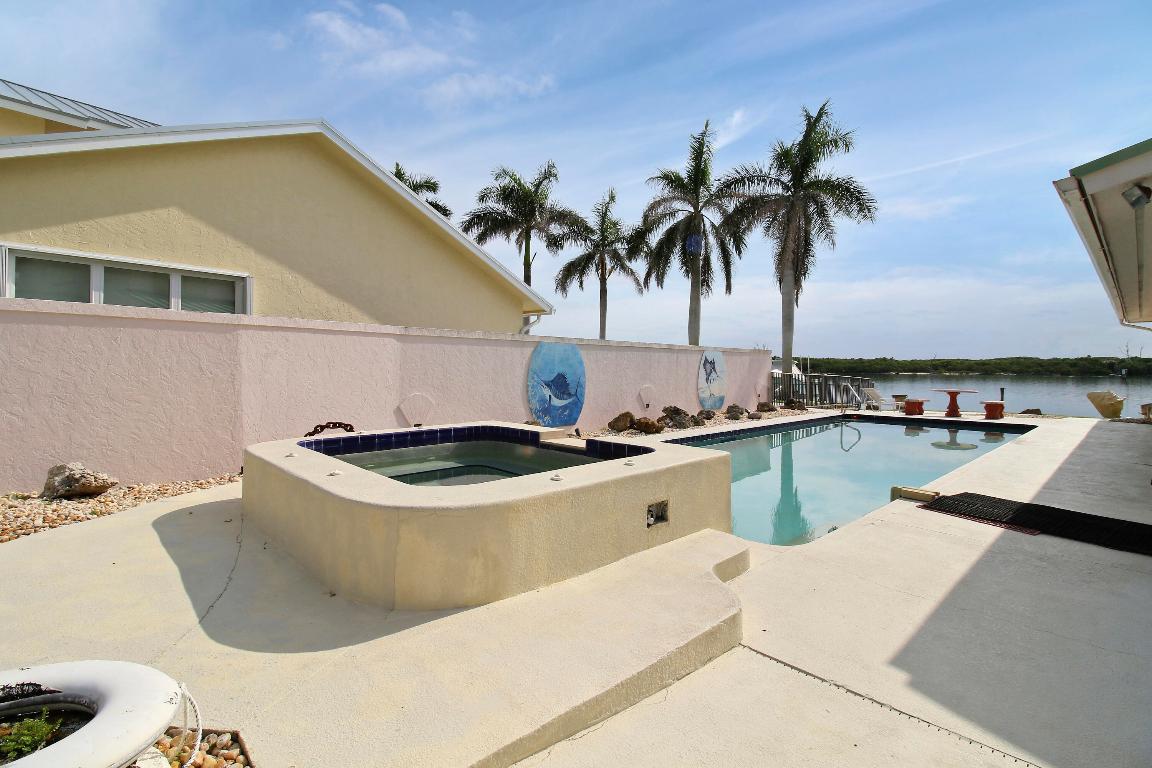 18311 SE Federal Highway