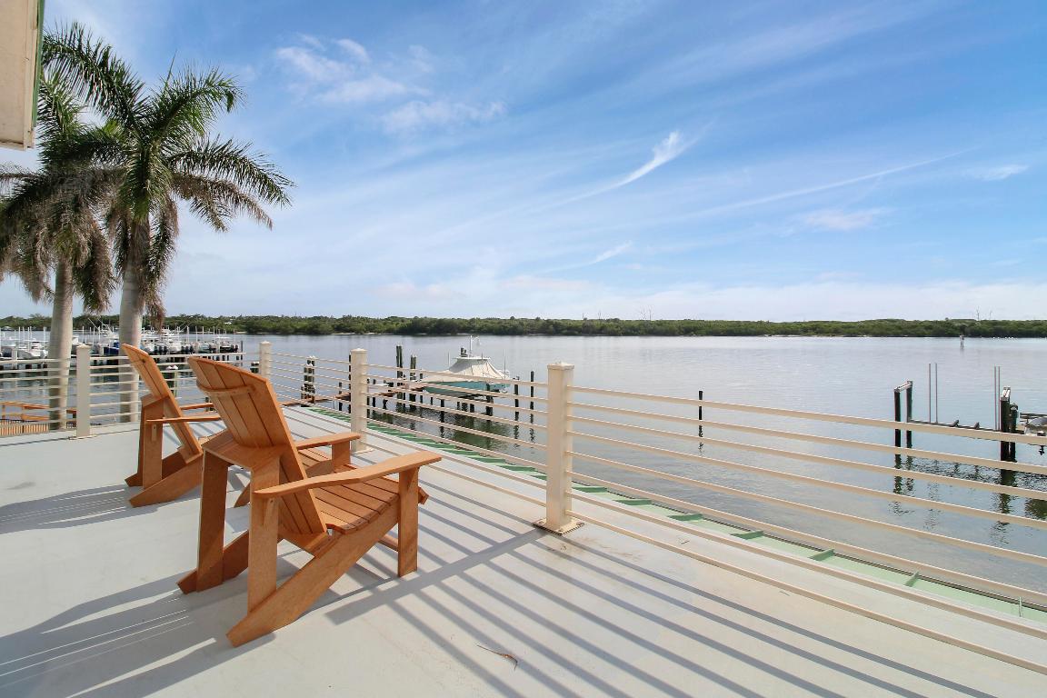 18311 SE Federal Highway