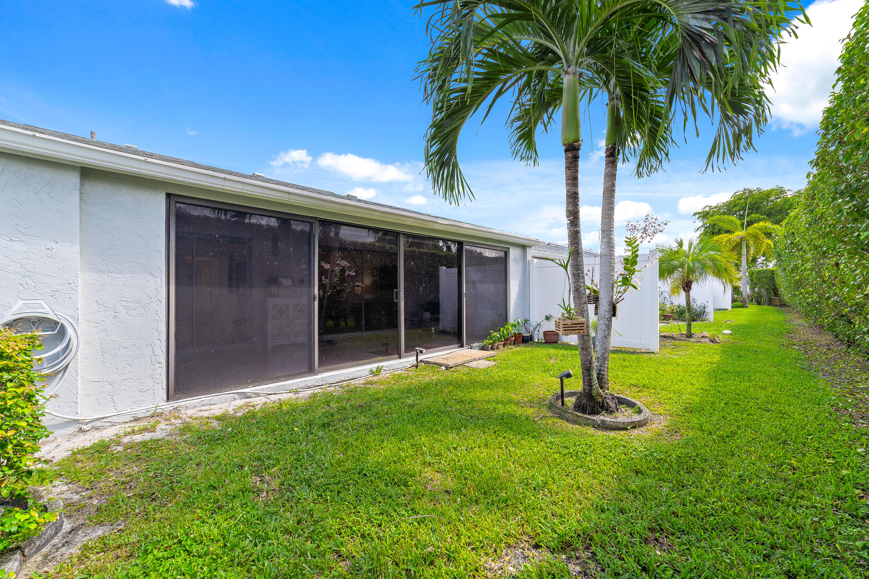 2641 Gately Drive W 2304