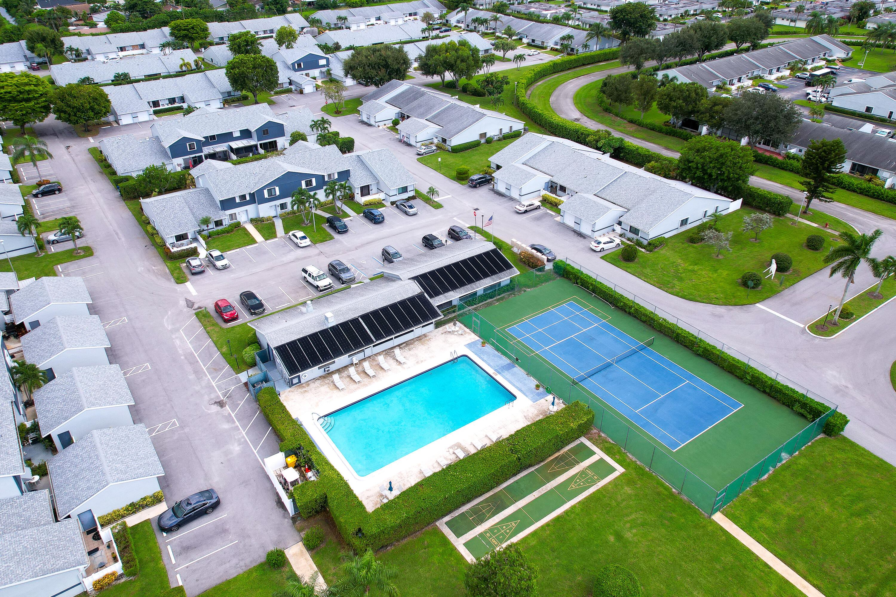 2641 Gately Drive W 2304