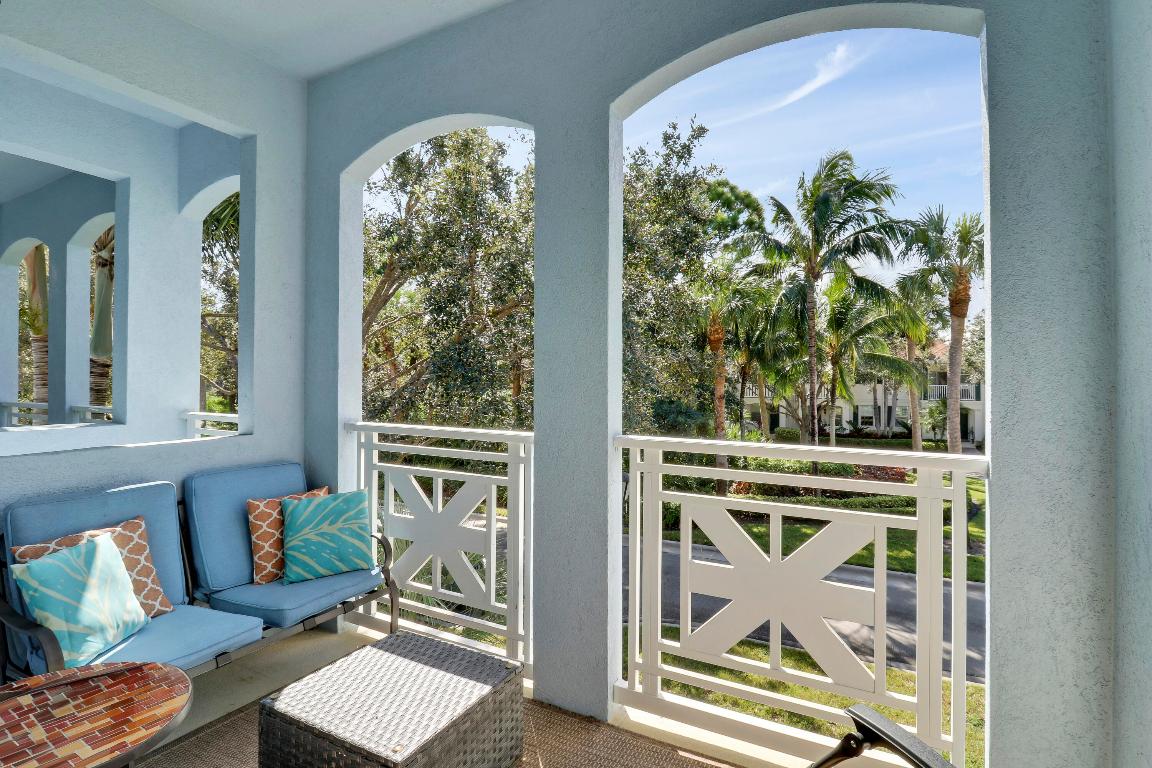 3111 E Community Drive Dr