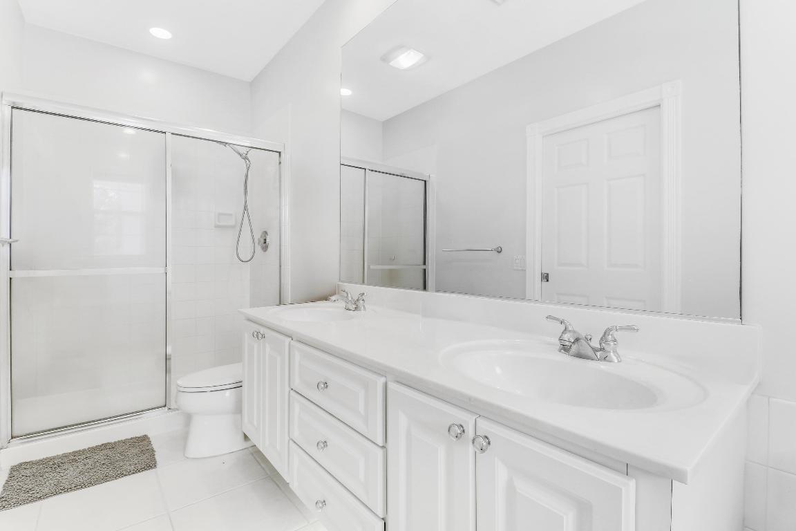 3111 E Community Drive Dr