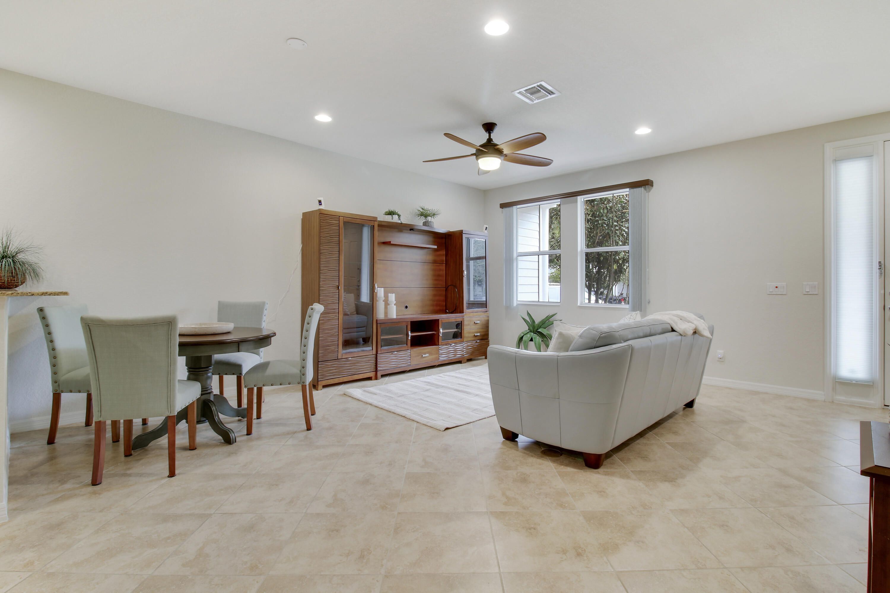 1177 Dakota Drive 1177