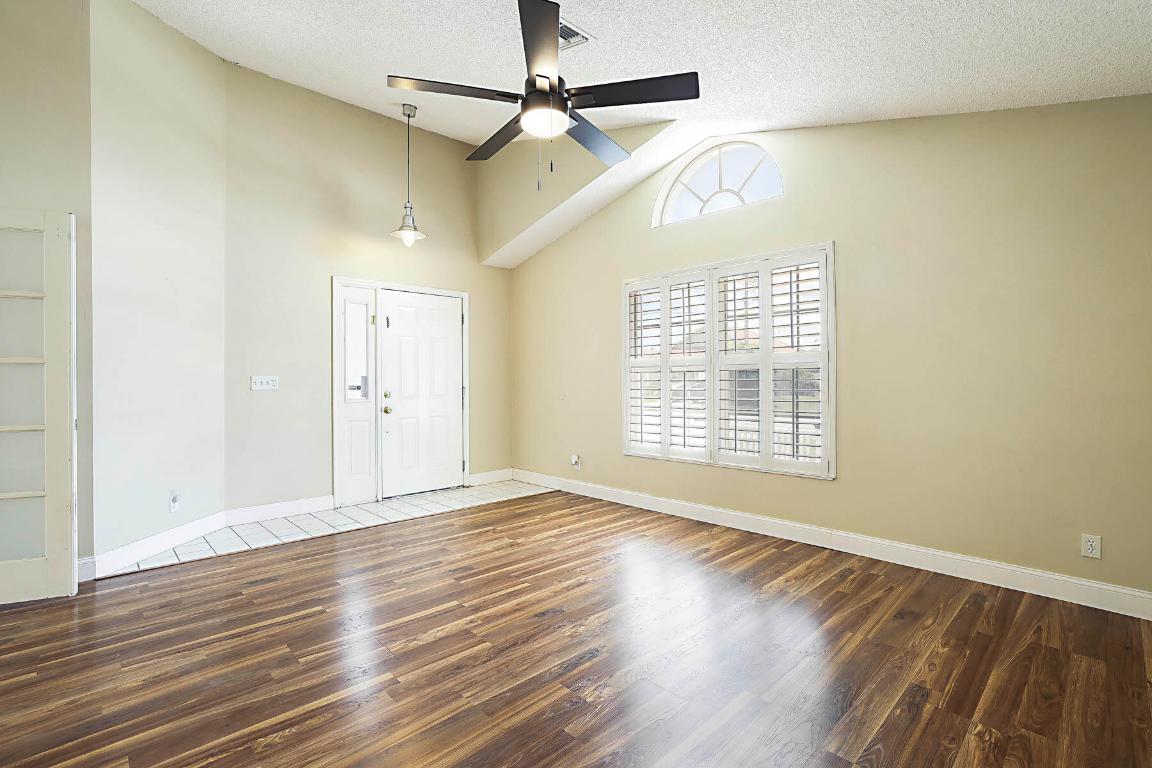 6333 Hollywood Street