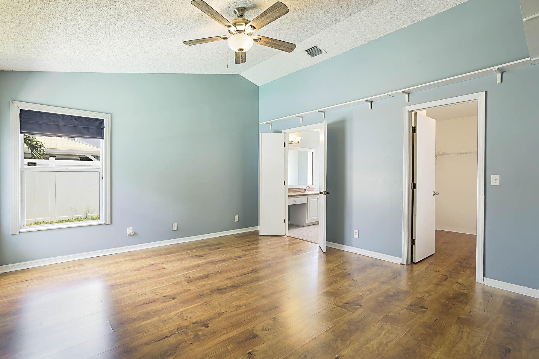 6333 Hollywood Street