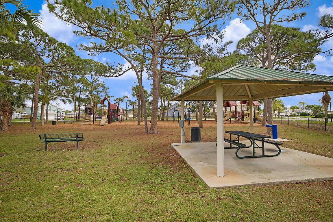 6333 Hollywood Street