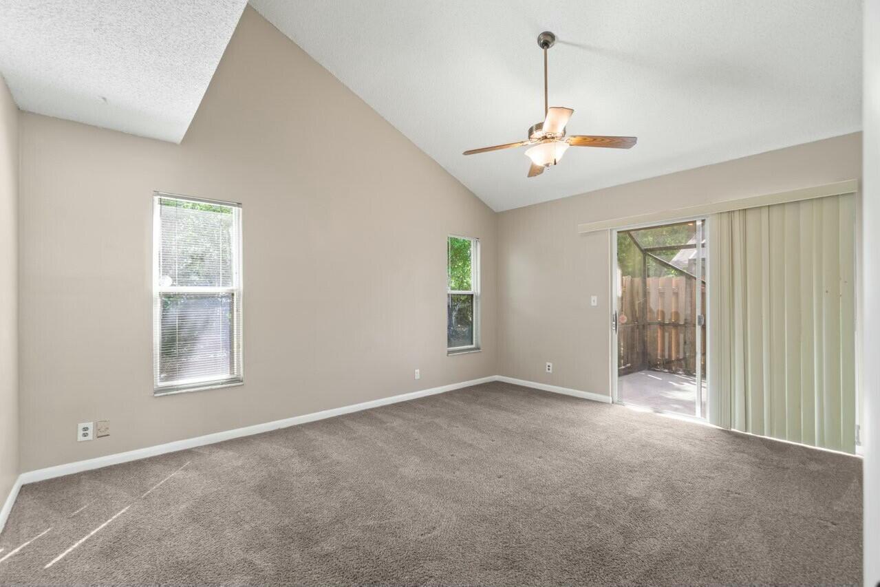 262 Maplecrest Circle