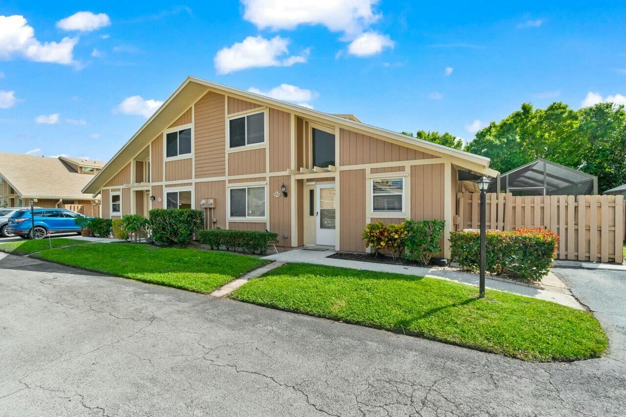 262 Maplecrest Circle