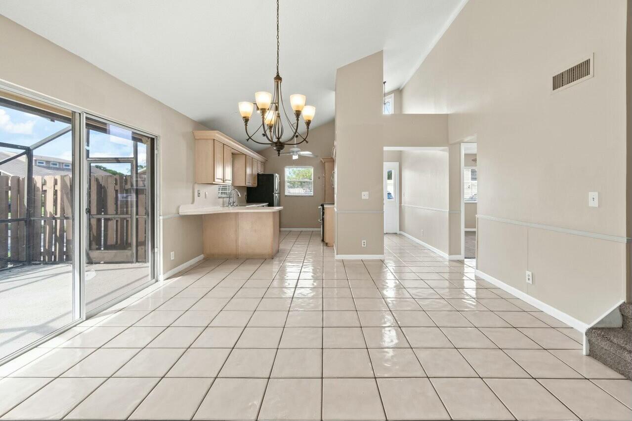 262 Maplecrest Circle