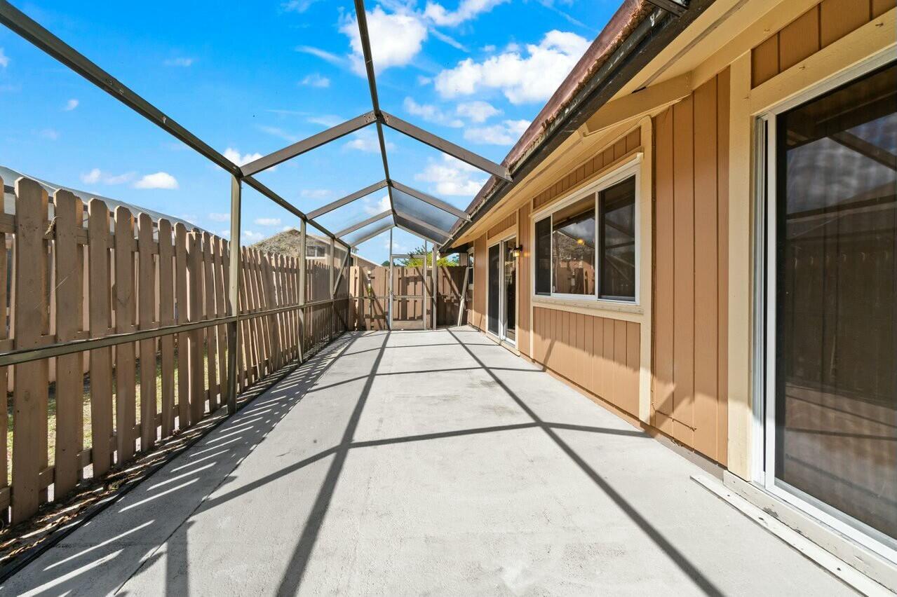 262 Maplecrest Circle