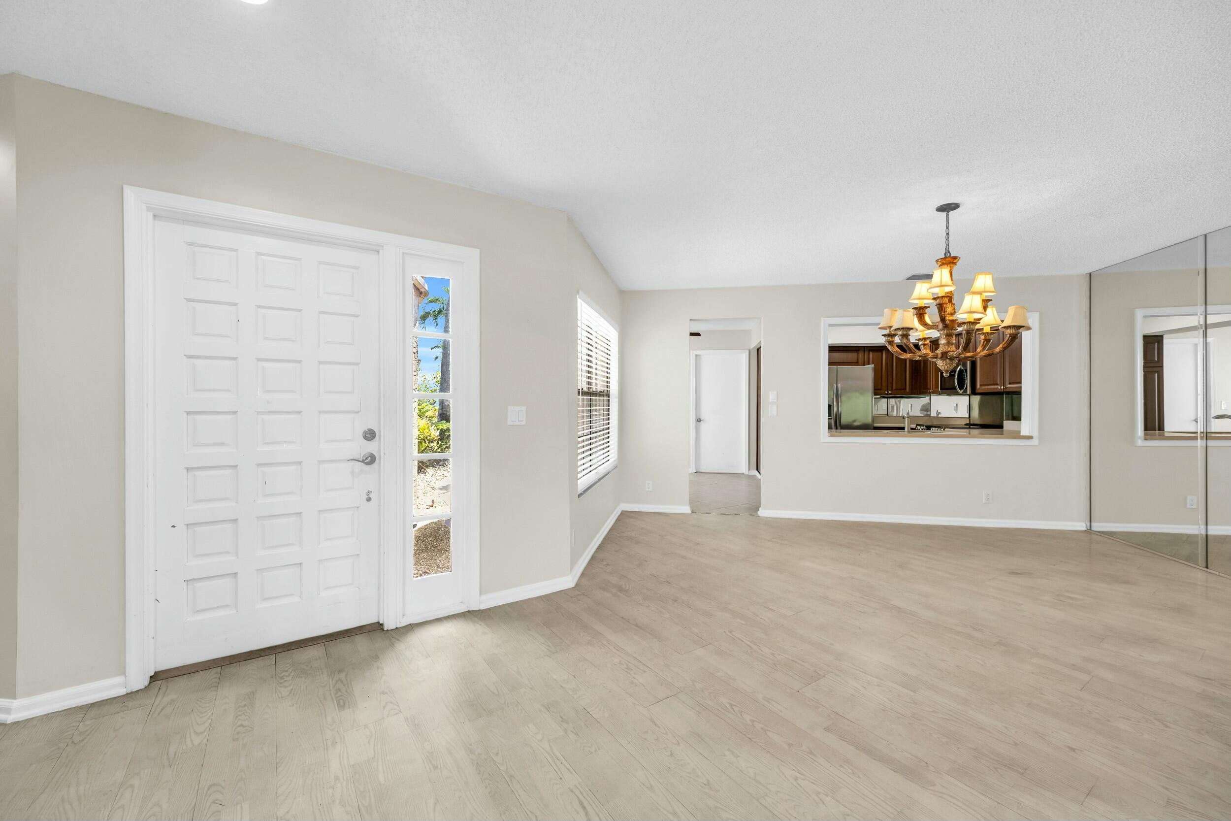 11206 Applegate Circle