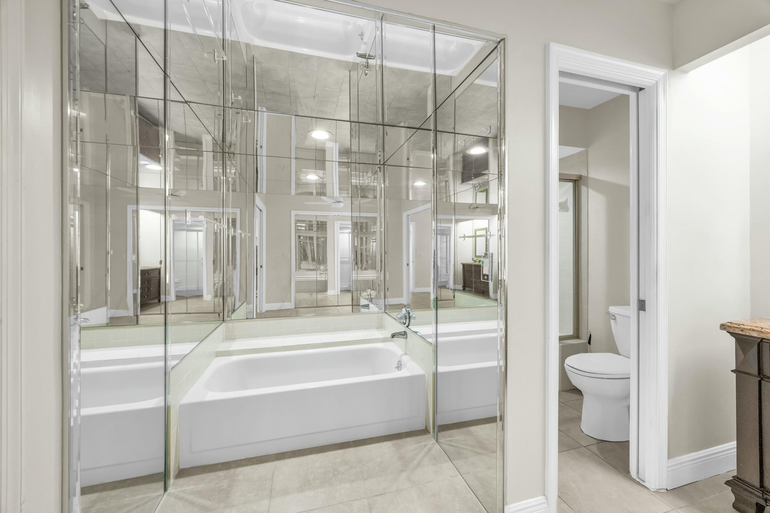 11206 Applegate Circle