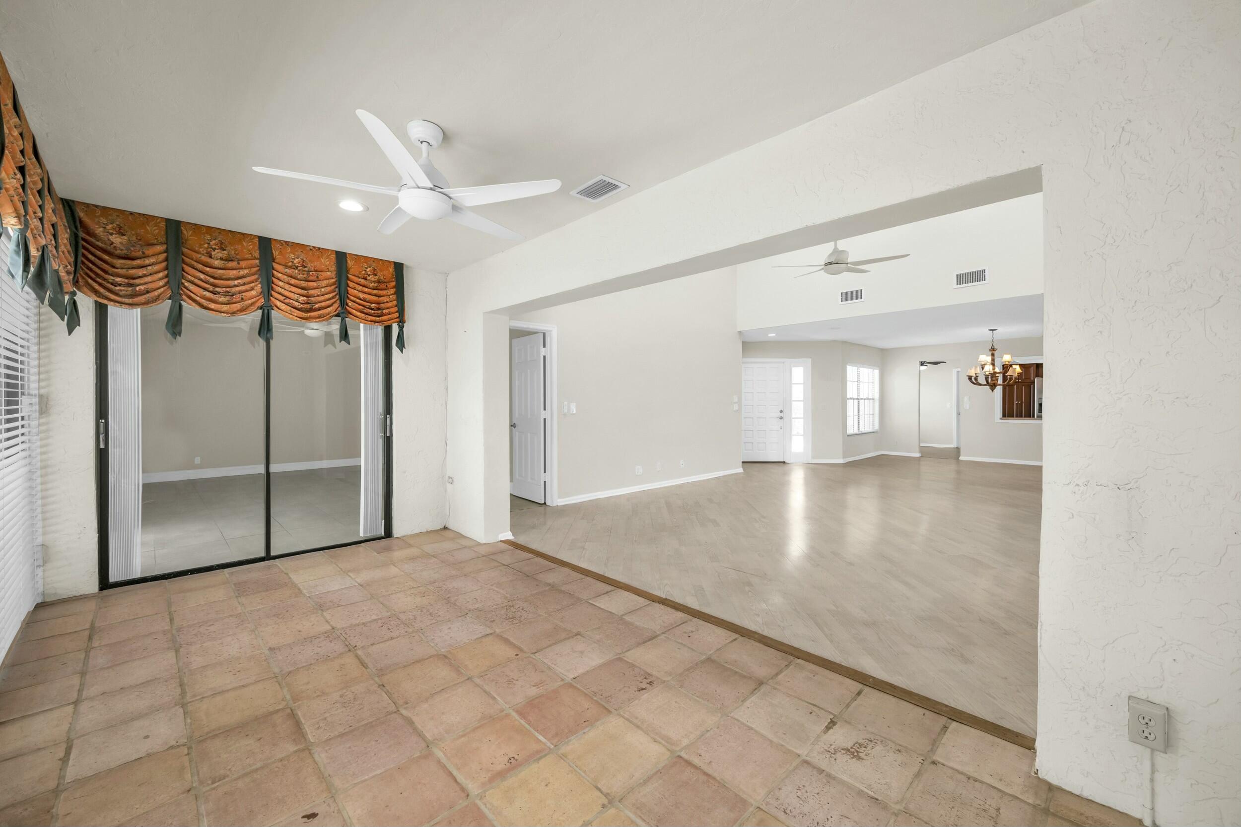 11206 Applegate Circle
