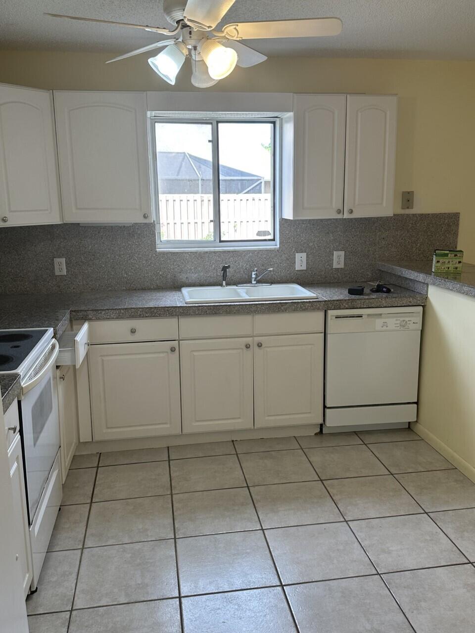 65 Maplecrest Circle