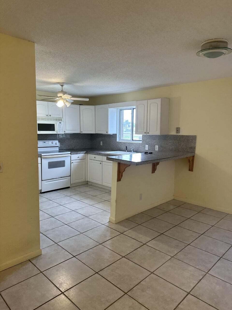 65 Maplecrest Circle