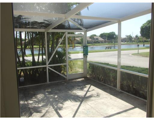 65 Maplecrest Circle