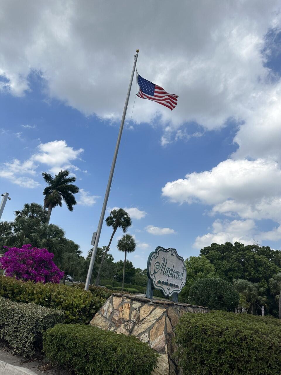 65 Maplecrest Circle