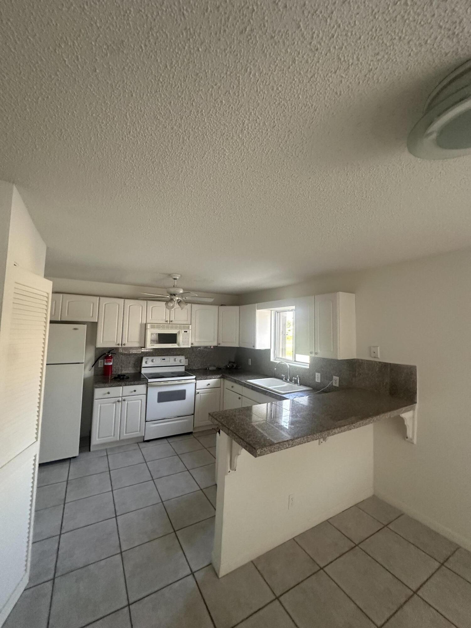 65 Maplecrest Circle