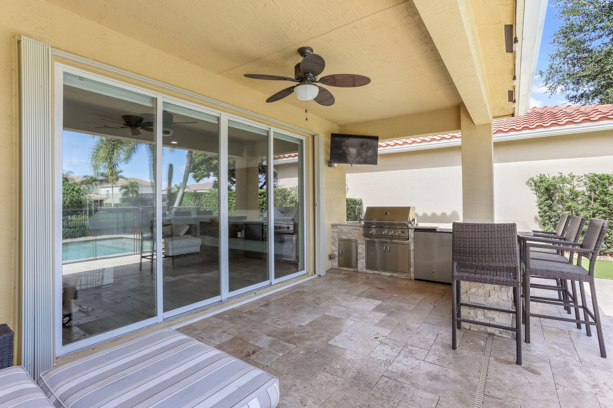 8489 Serena Creek Avenue