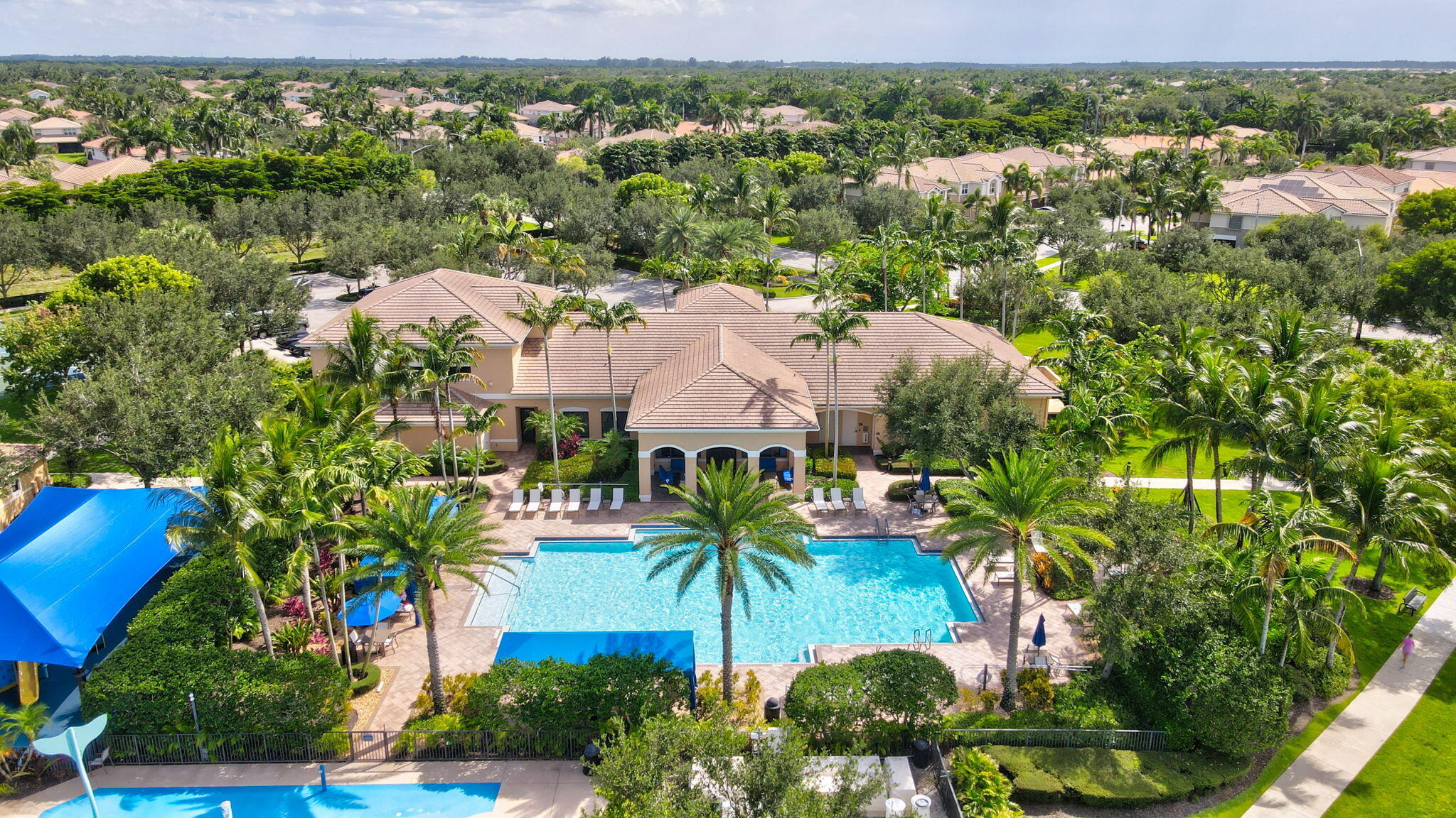 8489 Serena Creek Avenue