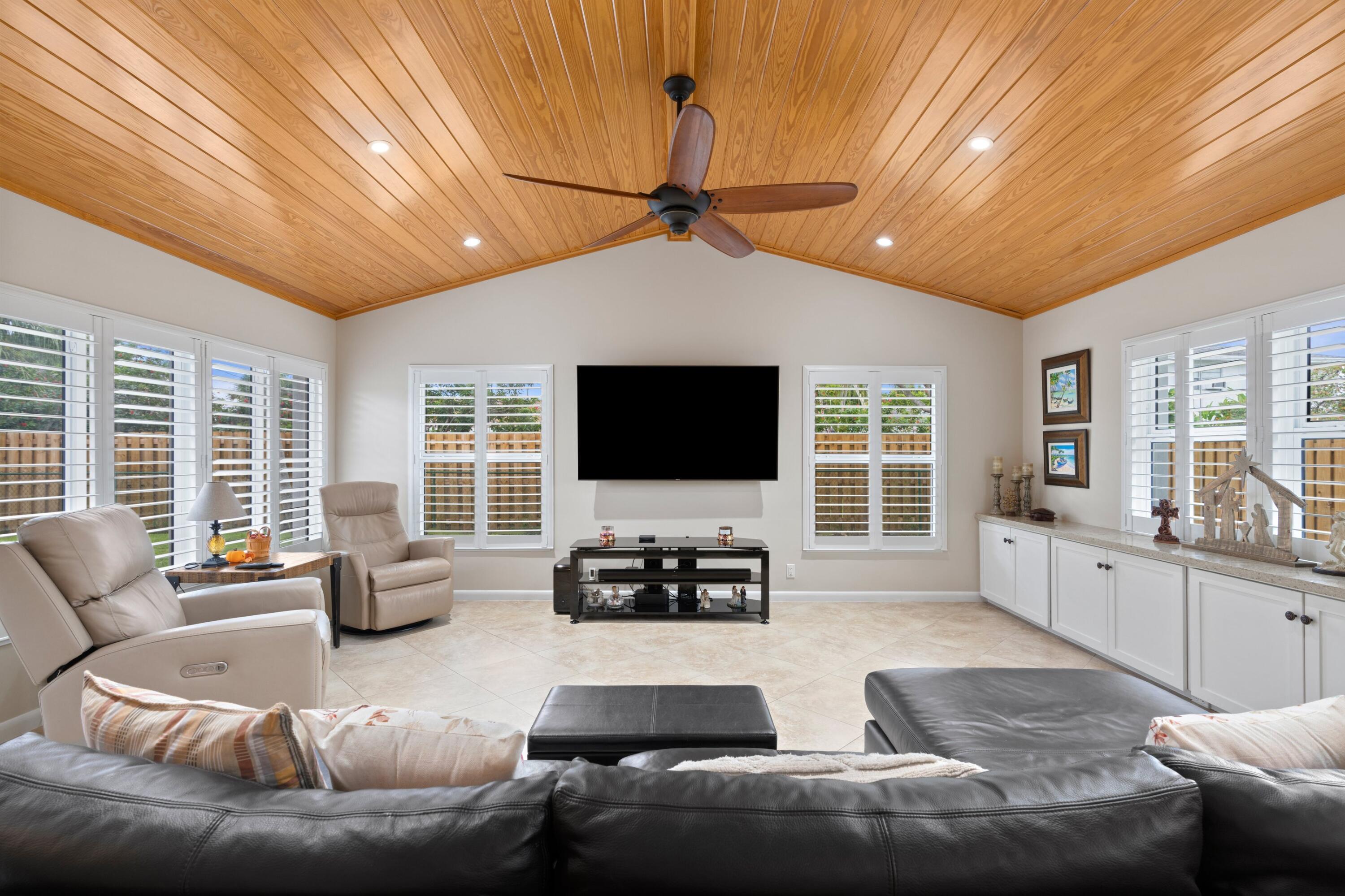 504 Gulf Road