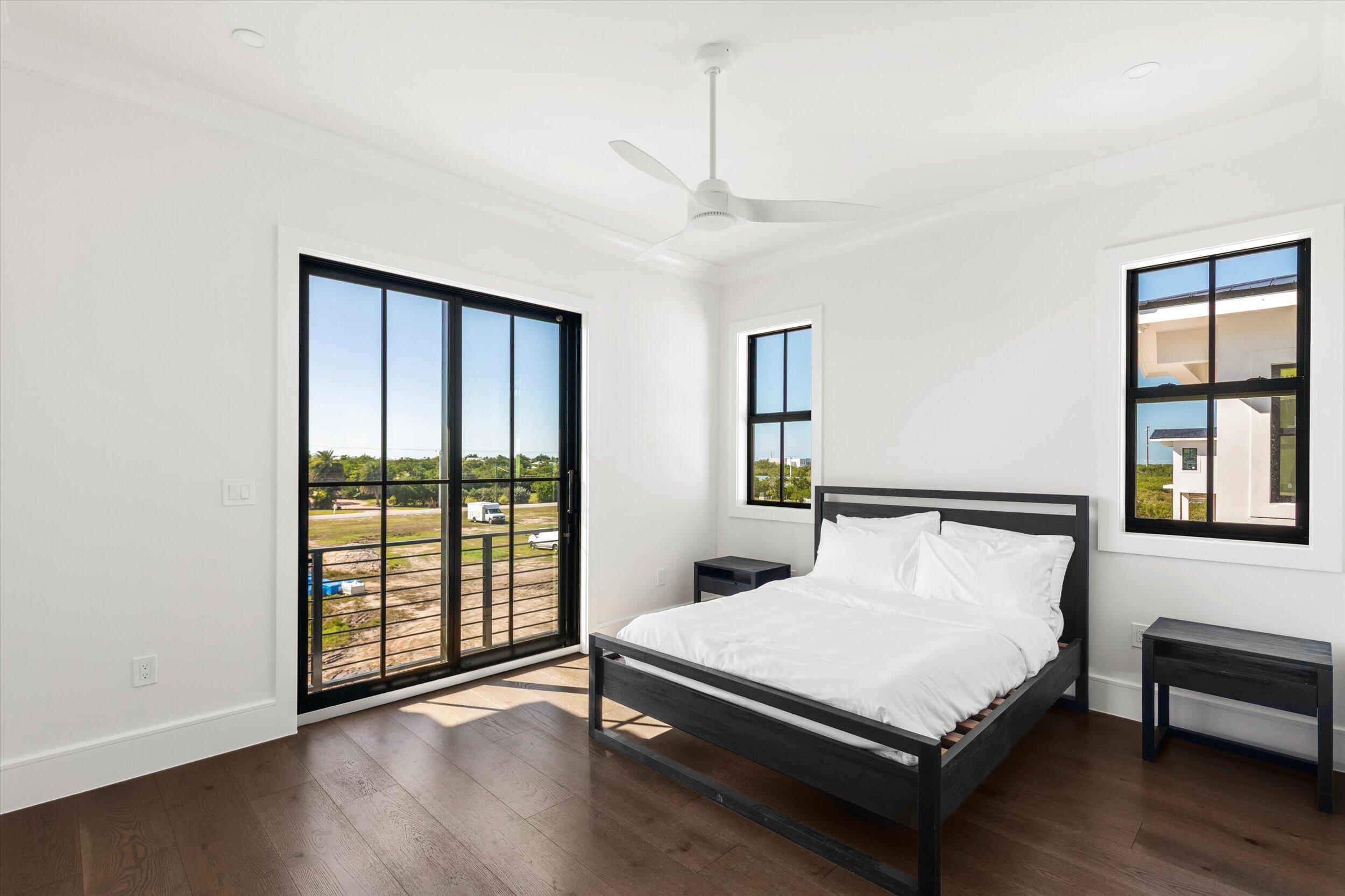 231 E Shore Drive Unit 4