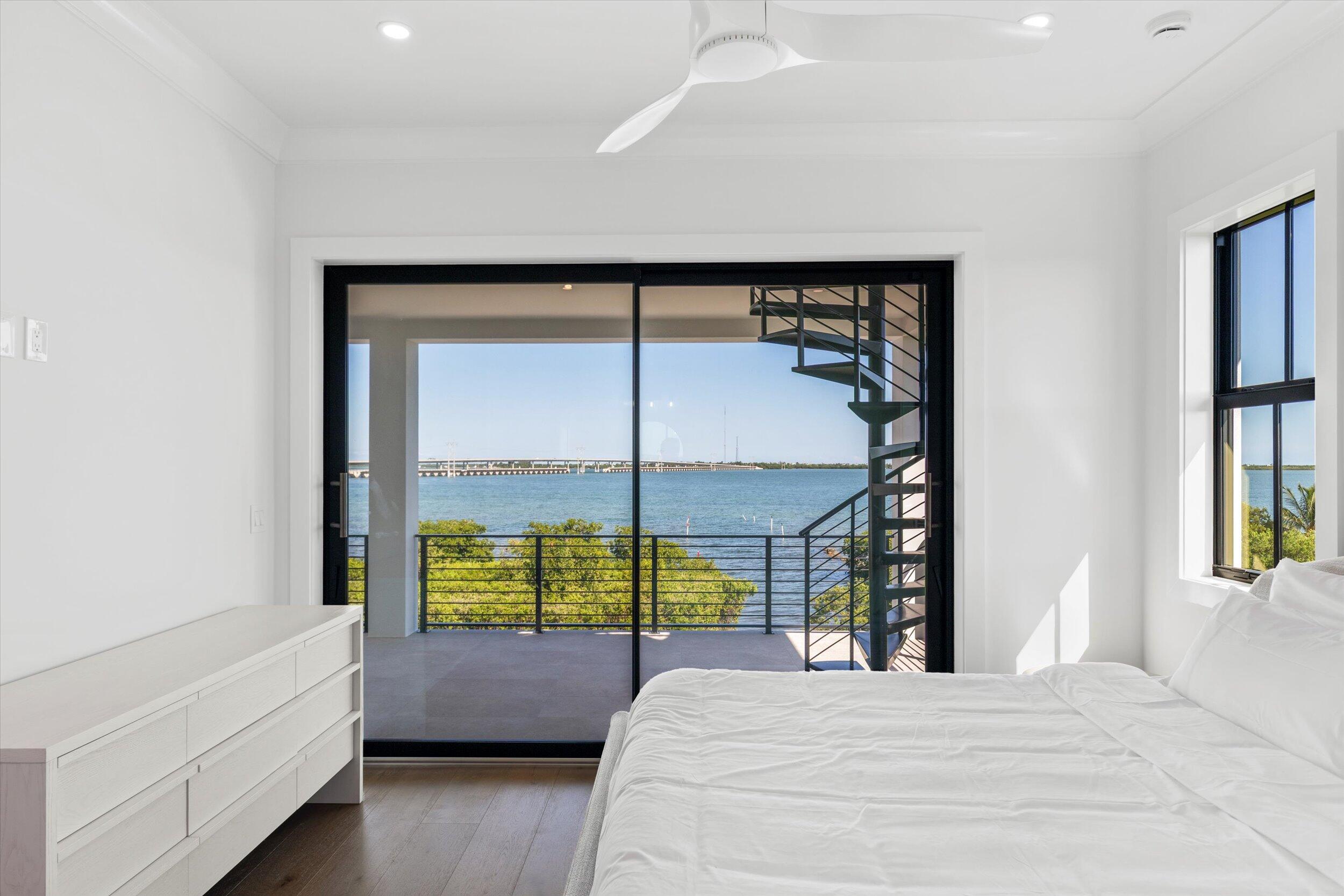 231 E Shore Drive Unit 4