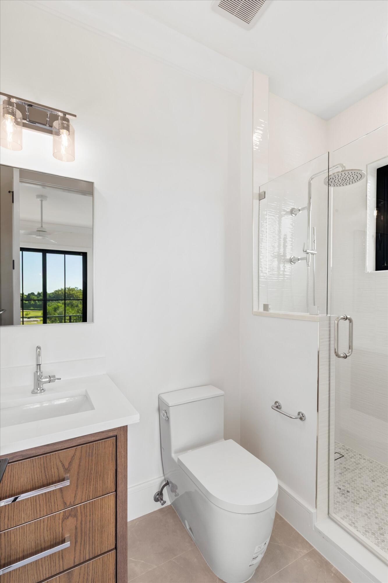 231 E Shore Drive Unit 4