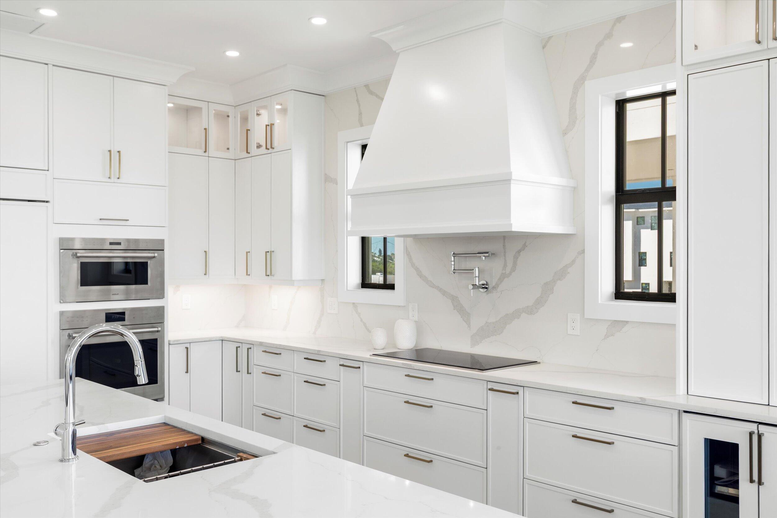 231 E Shore Drive Unit 4
