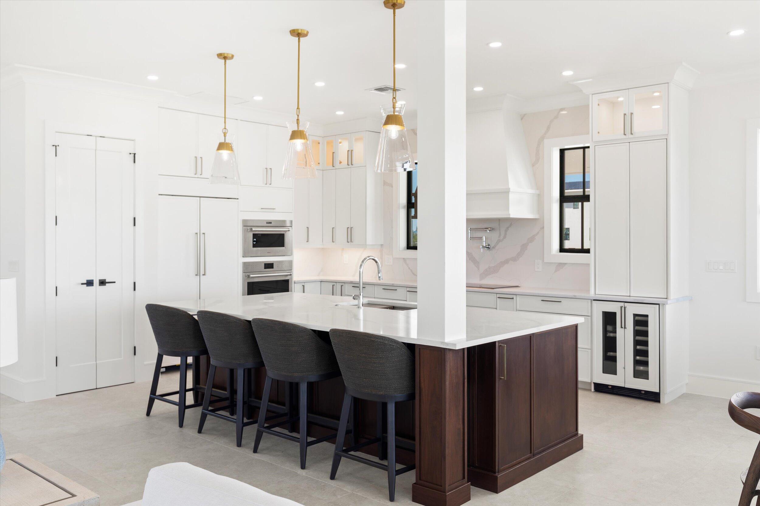231 E Shore Drive Unit 4