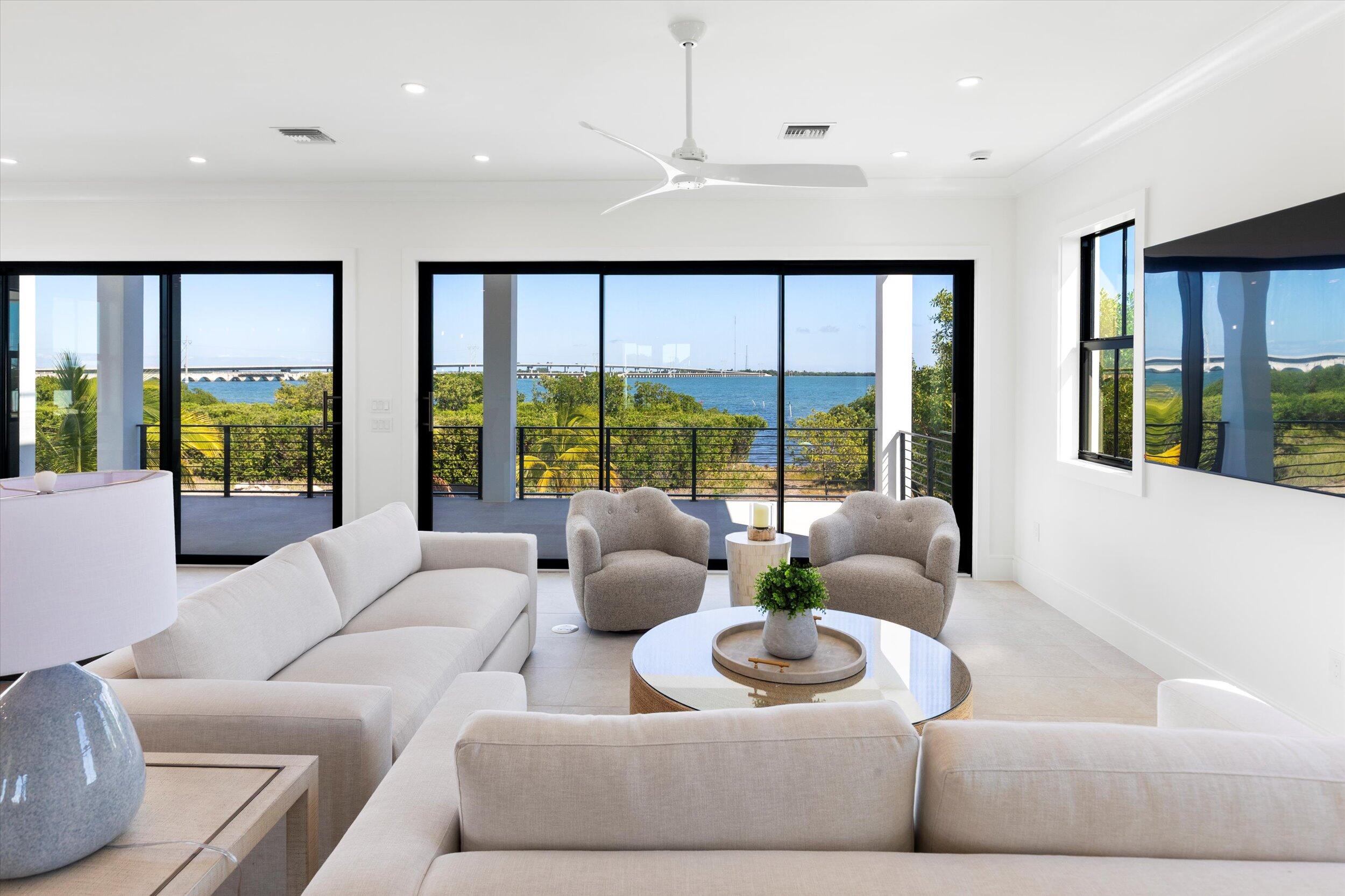 231 E Shore Drive Unit 6