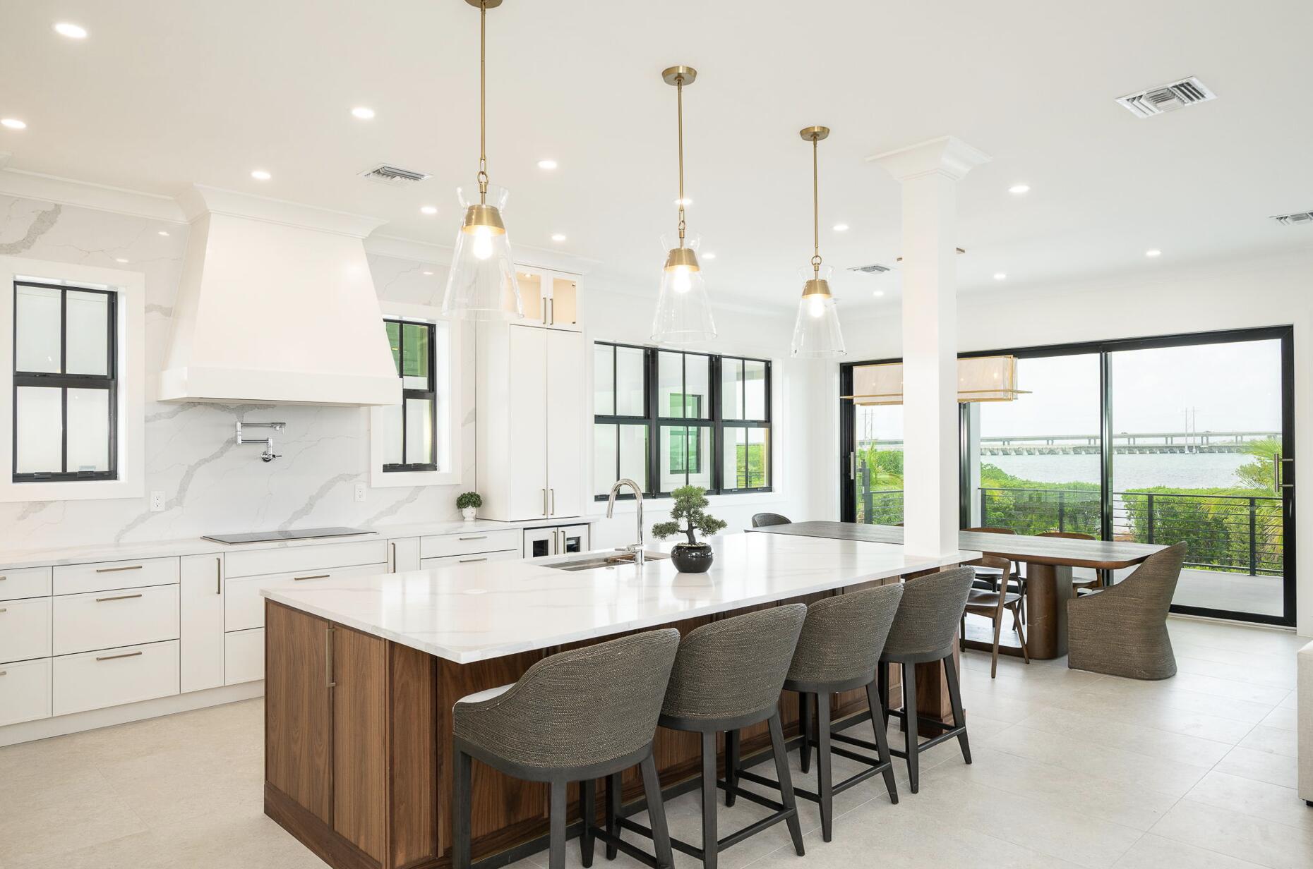 231 E Shore Drive Unit 6