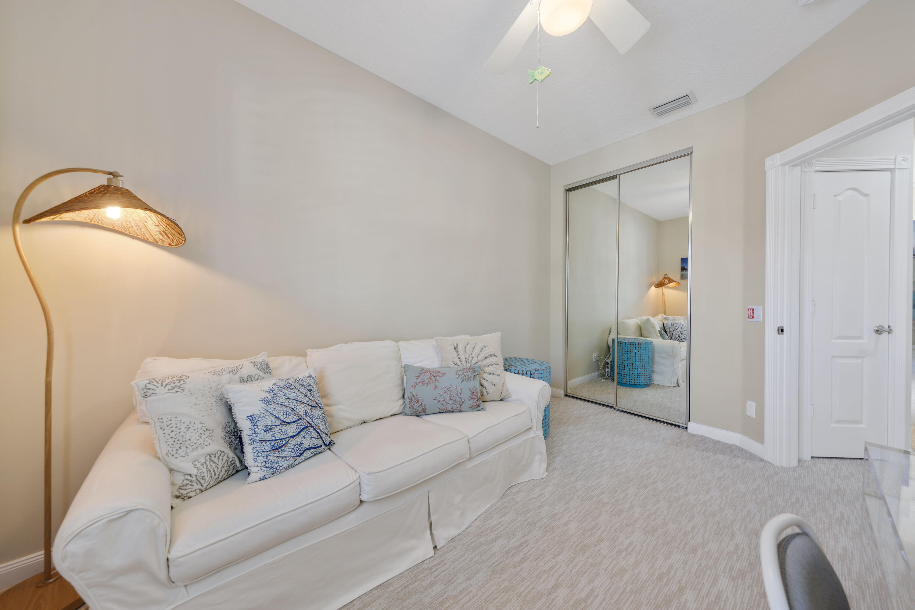 48 Laurel Oaks Circle