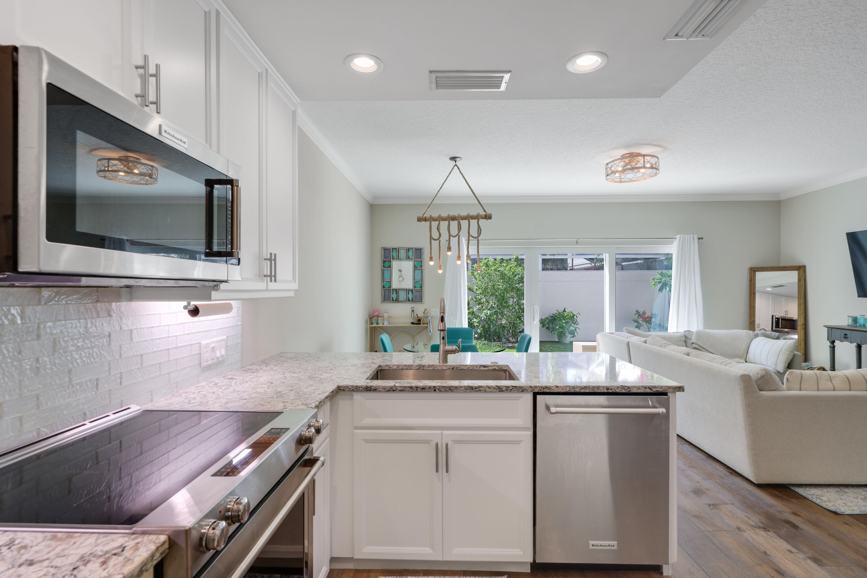 48 Laurel Oaks Circle