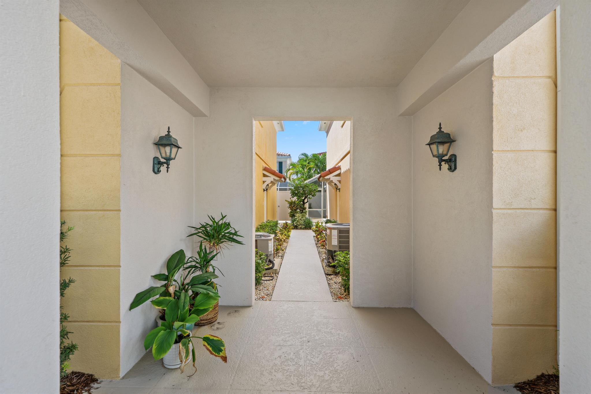 48 Laurel Oaks Circle