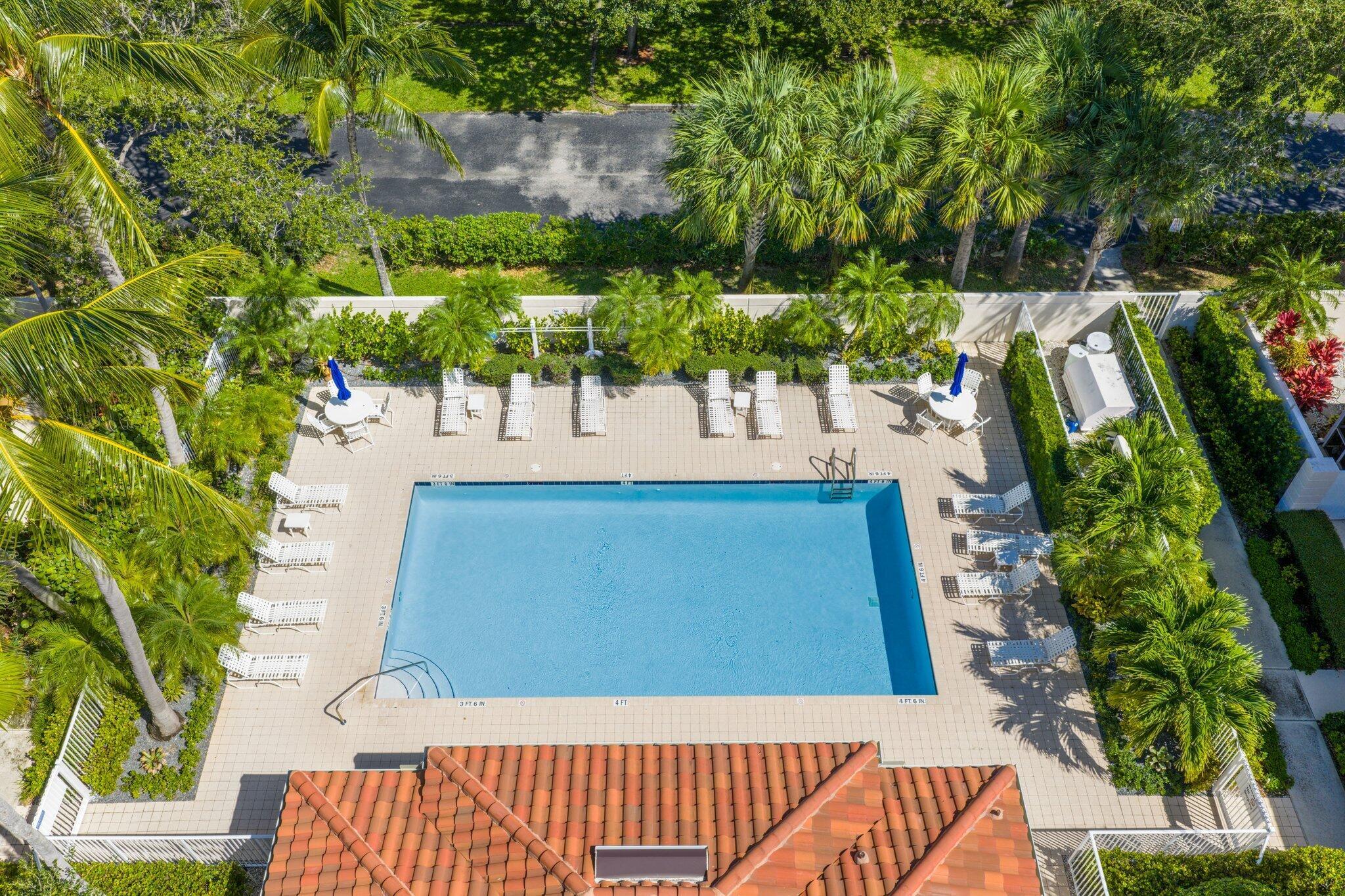 48 Laurel Oaks Circle