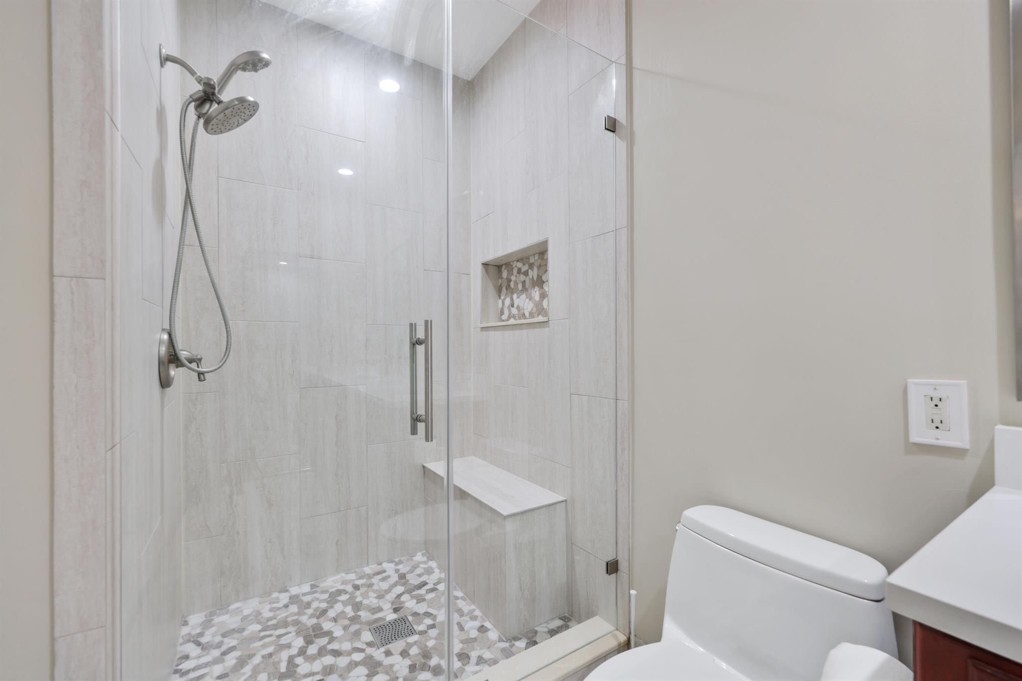 48 Laurel Oaks Circle