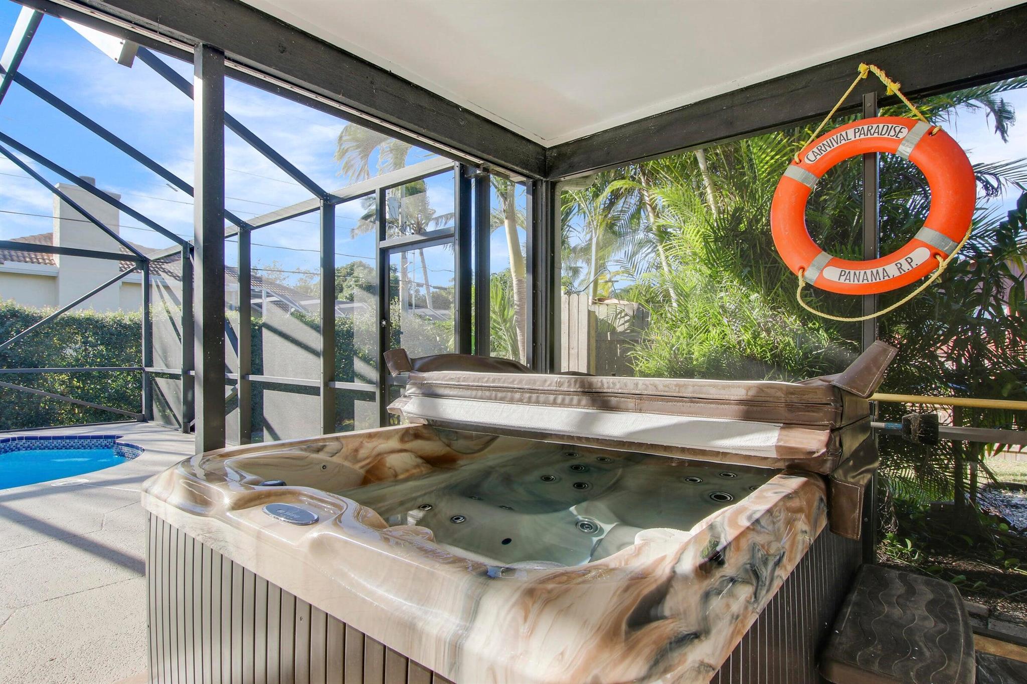 8148 SE Coconut Street