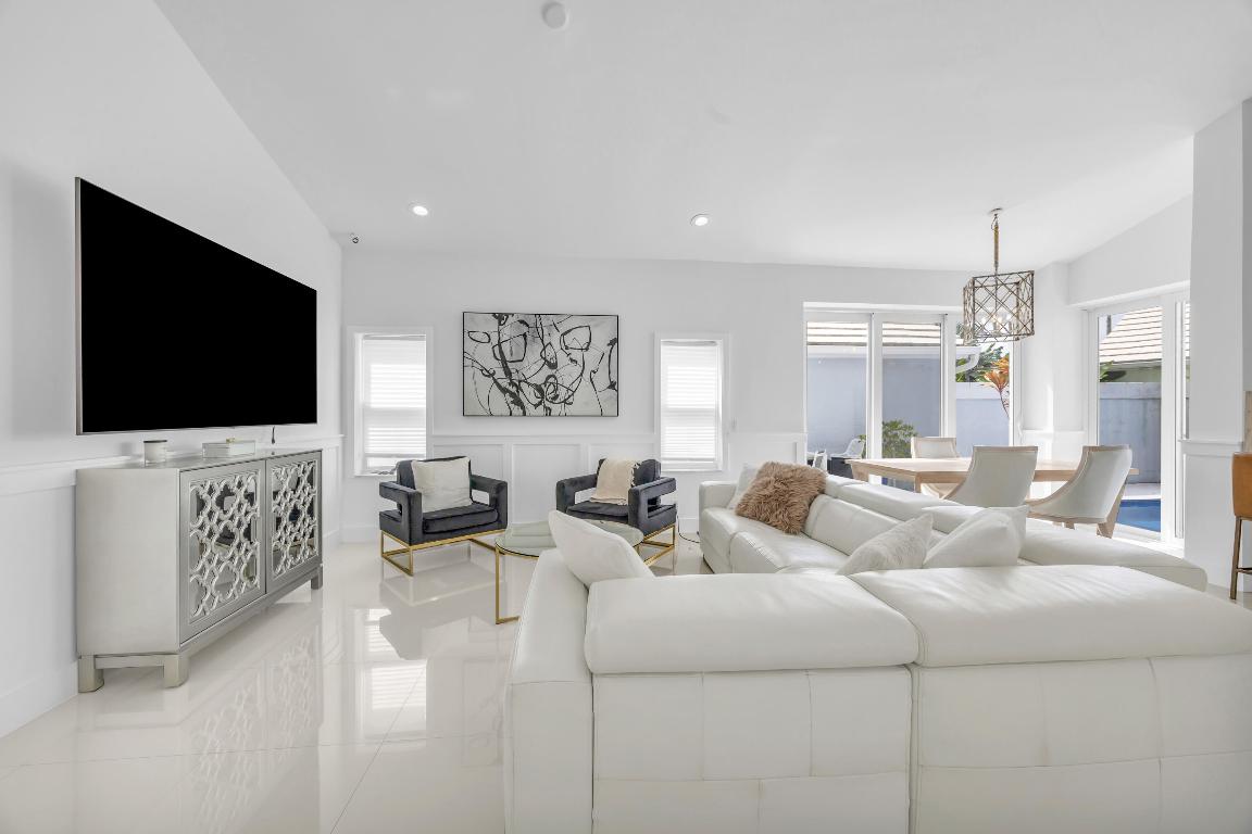 39 Dorchester Circle