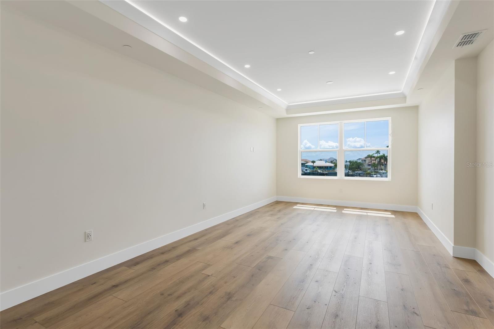 455 PINELLAS BAYWAY S #3B