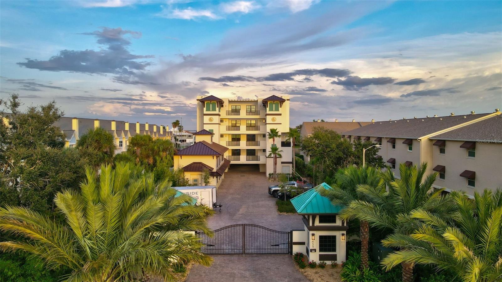 455 PINELLAS BAYWAY S #2B