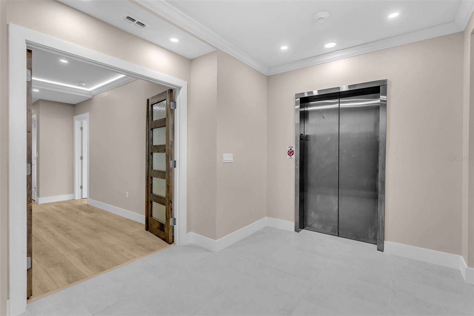 455 PINELLAS BAYWAY S #2B