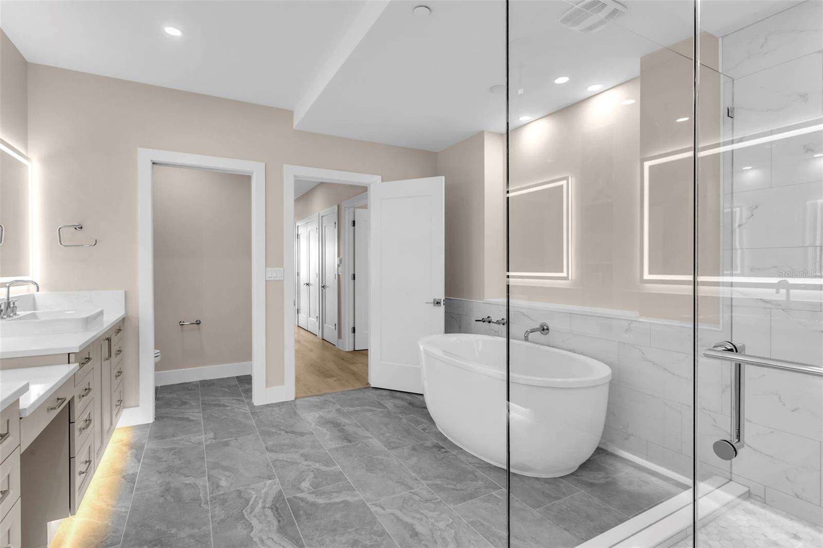 455 PINELLAS BAYWAY S #2B